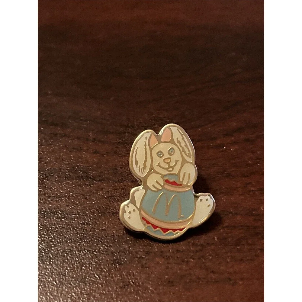 McDonald’s Holiday Easter Bunny‎ Easter Egg Employee Lapel Pin